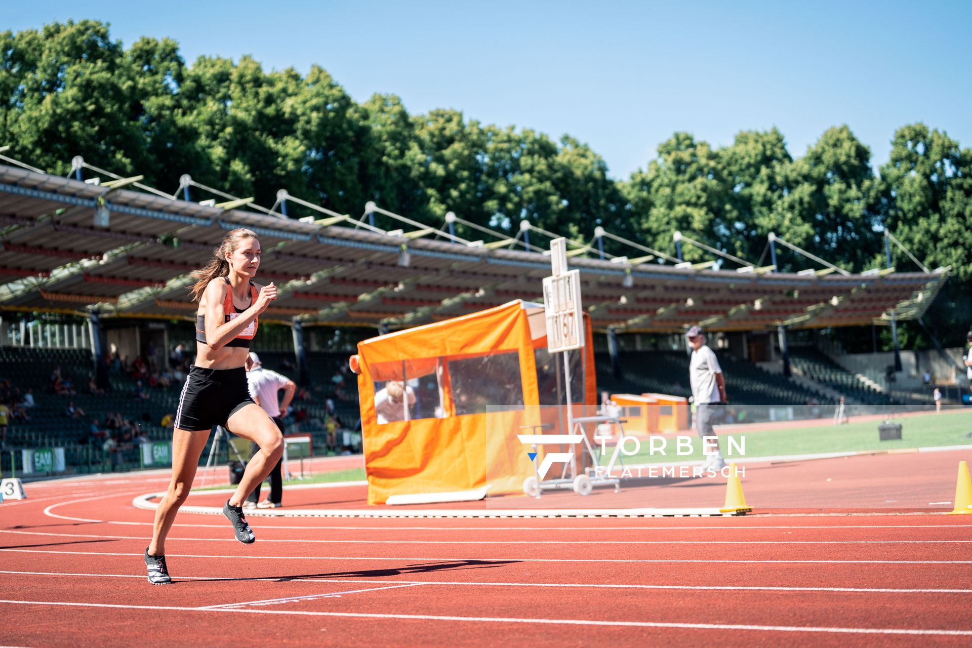 Lena Charlotte Horton (SG Bredenbeck-Holtensen) am 02.07.2022 waehrend den NLV+BLV Leichtathletik-Landesmeisterschaften im Jahnstadion in Goettingen (Tag 1)